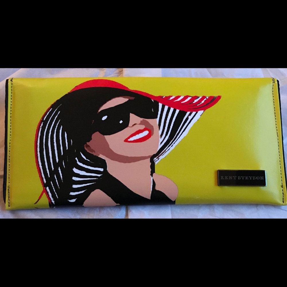 Hot summer clutch
